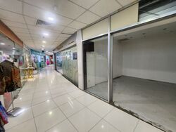 Holland Road Shopping Centre (D10), Retail #424160331